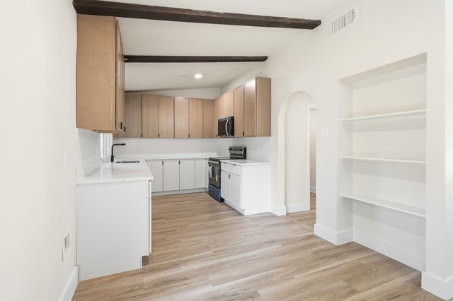 2134 Bowie Drive, Carrollton, TX 75006