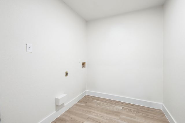 2134 Bowie Drive, Carrollton, TX 75006