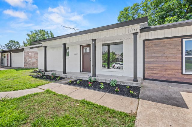 2134 Bowie Drive, Carrollton, TX 75006