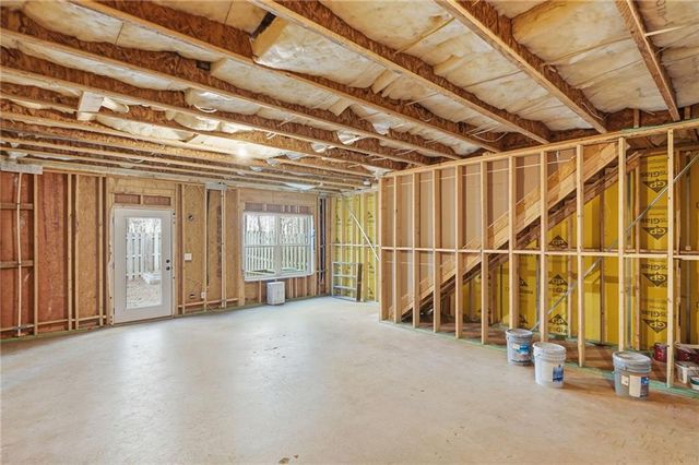 112 Spring Way Square, Canton, GA 30114