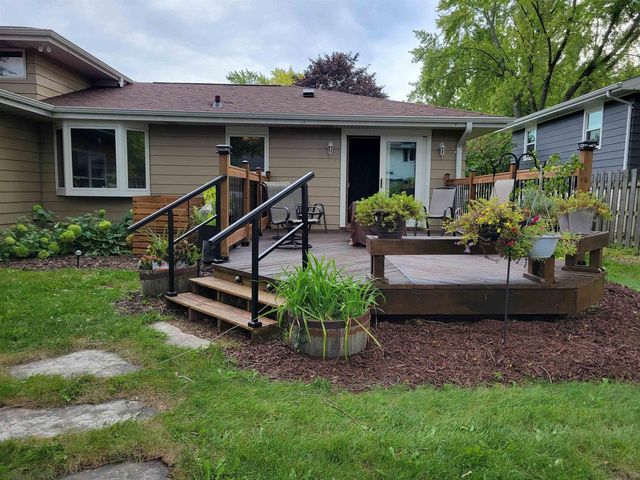 708 KENSINGTON ROAD, Neenah, WI 54956