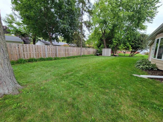 708 KENSINGTON ROAD, Neenah, WI 54956