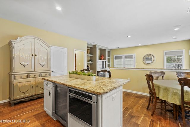 33 Coneflower Lane, Princeton Junction, NJ 08550