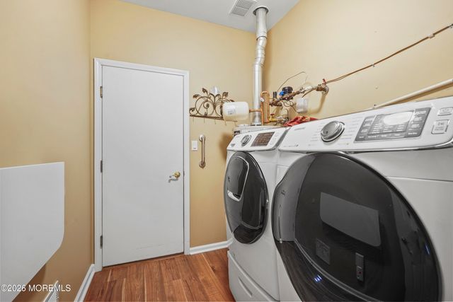 33 Coneflower Lane, Princeton Junction, NJ 08550
