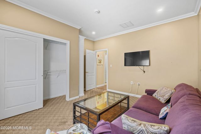 33 Coneflower Lane, Princeton Junction, NJ 08550