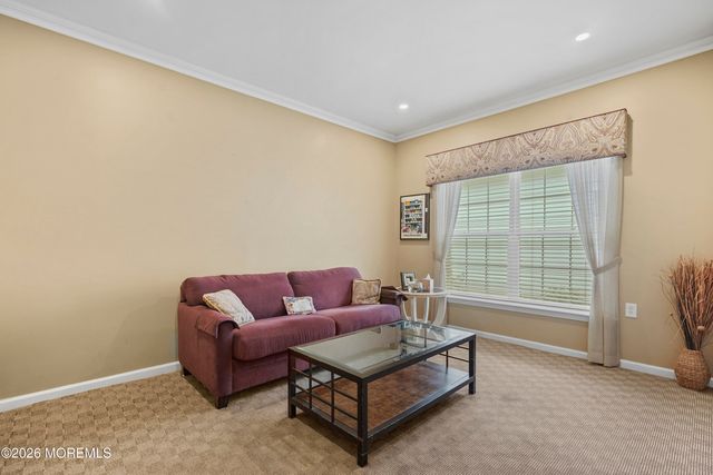 33 Coneflower Lane, Princeton Junction, NJ 08550