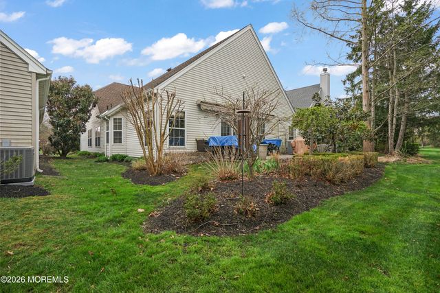 33 Coneflower Lane, Princeton Junction, NJ 08550