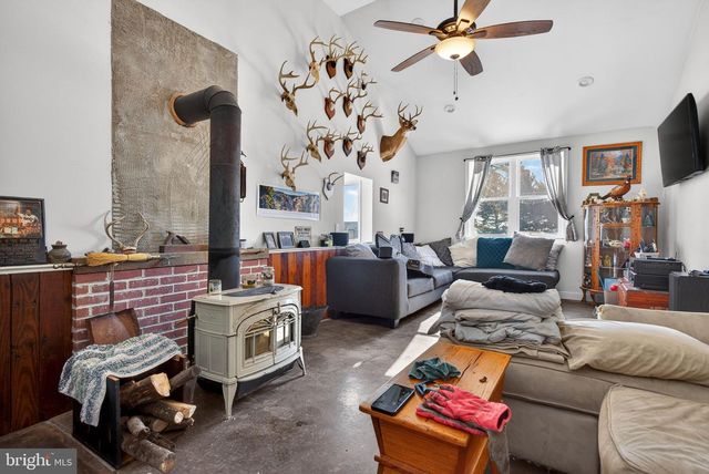 53 DAWN LN, York, PA 17406