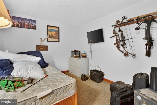 53 DAWN LN, York, PA 17406