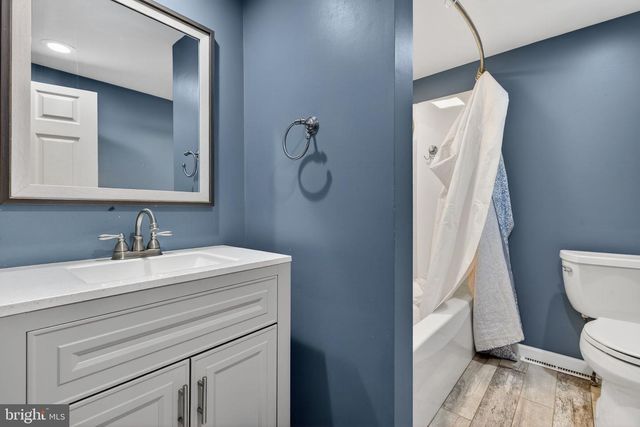 53 DAWN LN, York, PA 17406