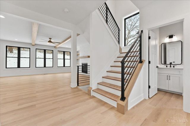 3490 Cooper Road, Blue Ash, OH 45241