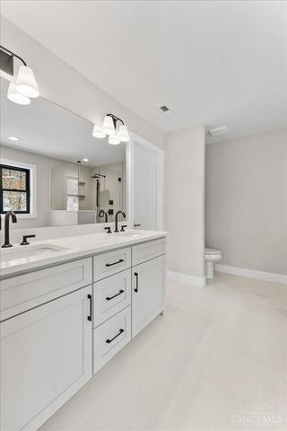 3490 Cooper Road, Blue Ash, OH 45241