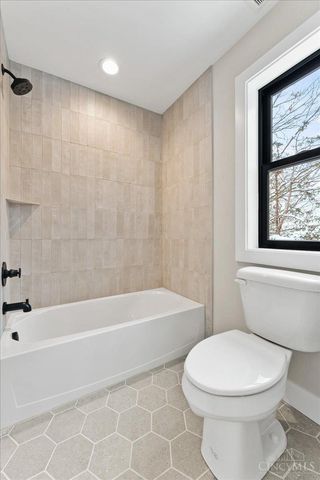 3490 Cooper Road, Blue Ash, OH 45241