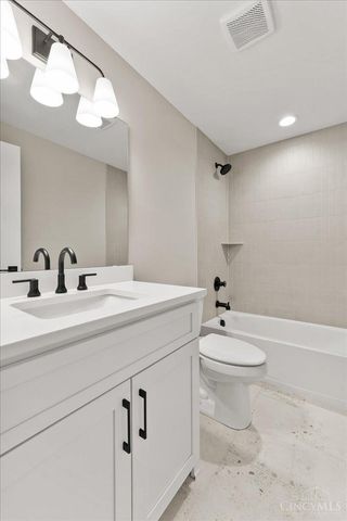 3490 Cooper Road, Blue Ash, OH 45241