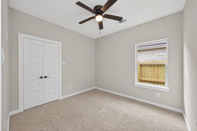 1107 Lyle W Avenue, Cleveland, TX 77327