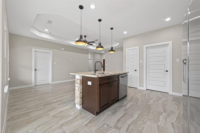 1107 Lyle W Avenue, Cleveland, TX 77327