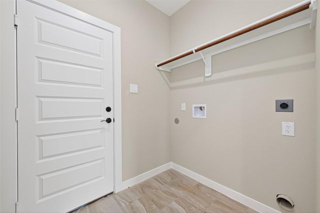 1107 Lyle W Avenue, Cleveland, TX 77327