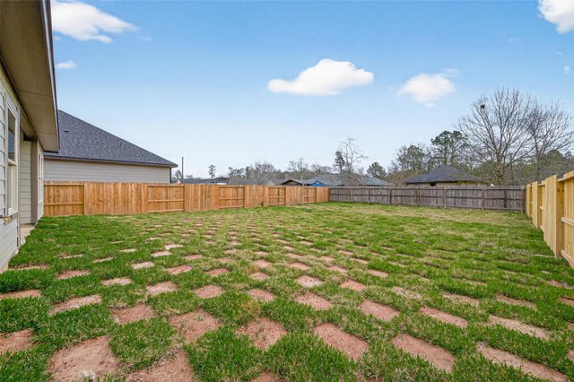 1107 Lyle W Avenue, Cleveland, TX 77327