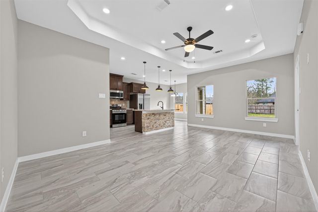 1107 Lyle W Avenue, Cleveland, TX 77327