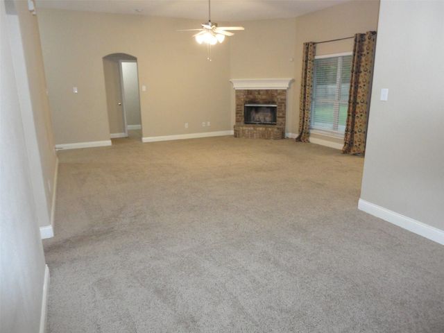 316 Hacienda Drive, Waxahachie, TX 75165