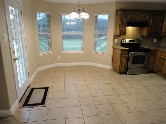 316 Hacienda Drive, Waxahachie, TX 75165