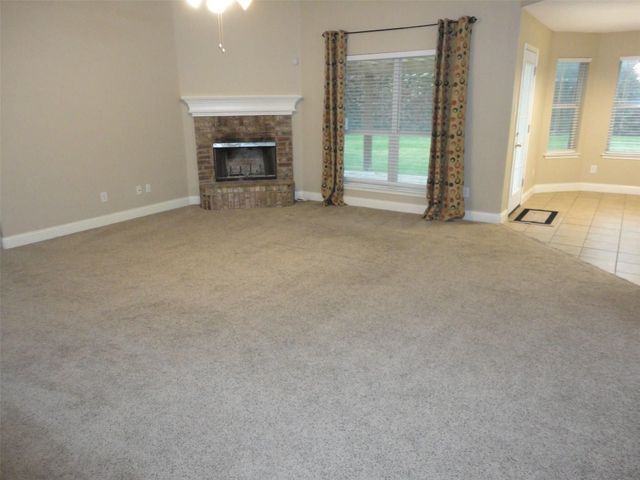 316 Hacienda Drive, Waxahachie, TX 75165