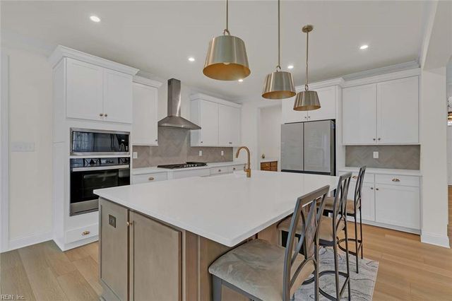 5109 Shoreline CT, Williamsburg, VA 23185