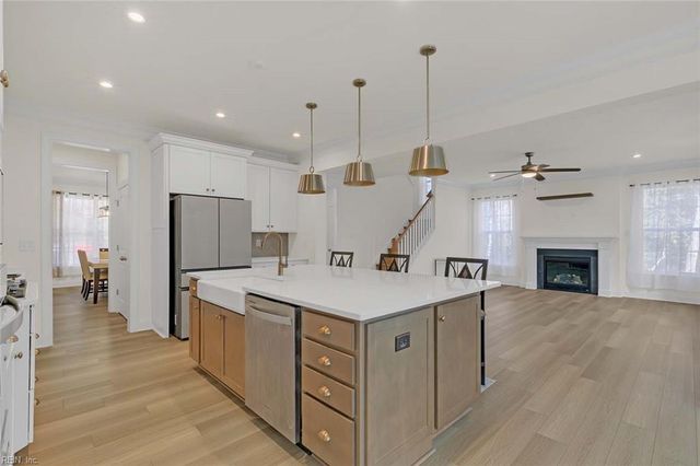 5109 Shoreline CT, Williamsburg, VA 23185