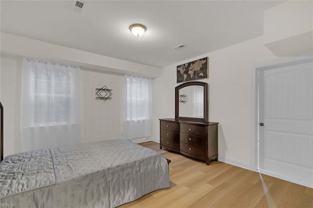 5109 Shoreline CT, Williamsburg, VA 23185