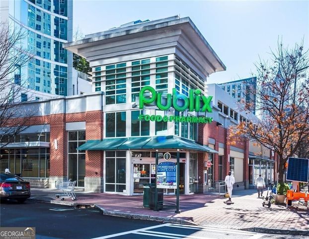 44 Peachtree Place NW 428, Atlanta, GA 30309