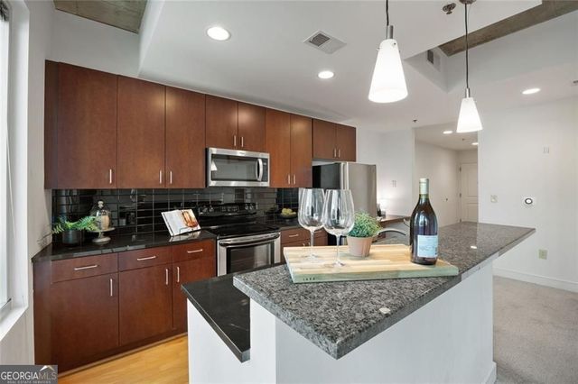 44 Peachtree Place NW 428, Atlanta, GA 30309