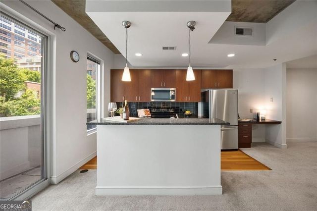 44 Peachtree Place NW 428, Atlanta, GA 30309