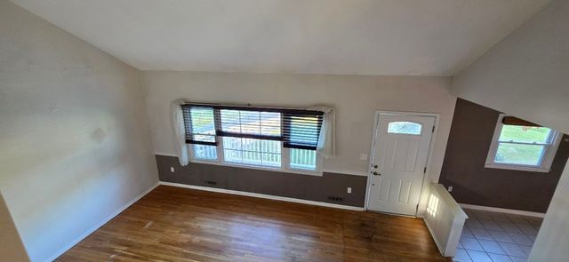 12 Arno Street, Oakhurst, NJ 07755