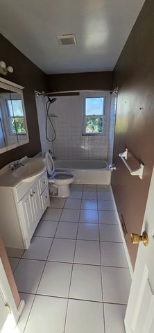 12 Arno Street, Oakhurst, NJ 07755