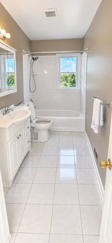 12 Arno Street, Oakhurst, NJ 07755