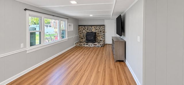 12 Arno Street, Oakhurst, NJ 07755