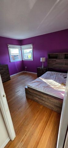 12 Arno Street, Oakhurst, NJ 07755