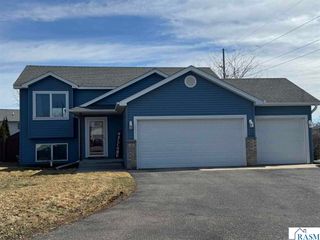 10 Juneau Court, North Mankato, MN 56003