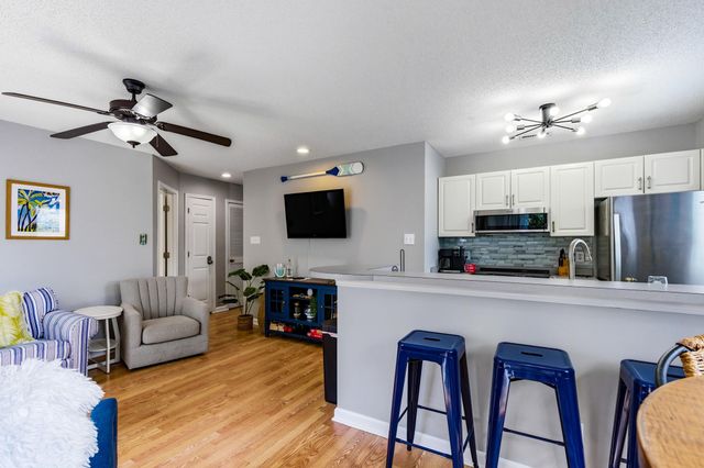 412 28th Ave N Apt H, Myrtle Beach, SC 29577