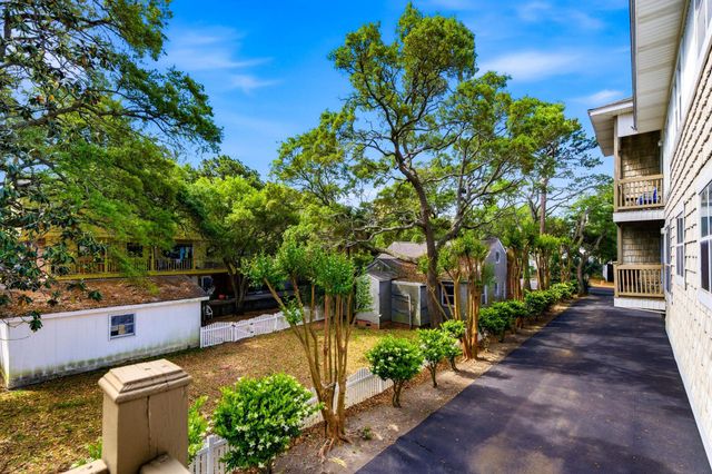 412 28th Ave N Apt H, Myrtle Beach, SC 29577