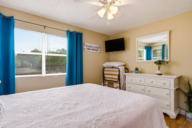 412 28th Ave N Apt H, Myrtle Beach, SC 29577