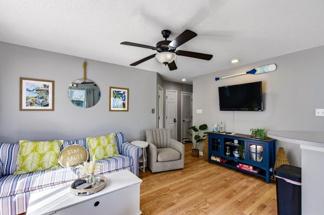 412 28th Ave N Apt H, Myrtle Beach, SC 29577