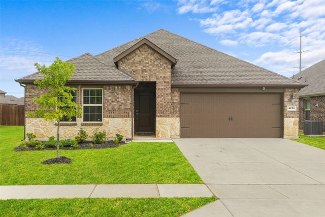 3720 Tracewood Bend, Aubrey, TX 76227