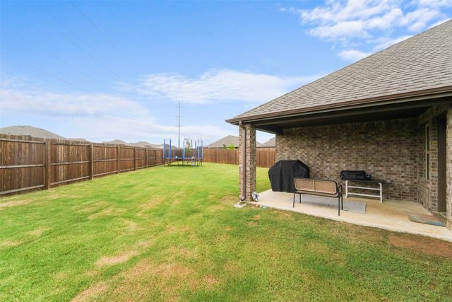 3720 Tracewood Bend, Aubrey, TX 76227