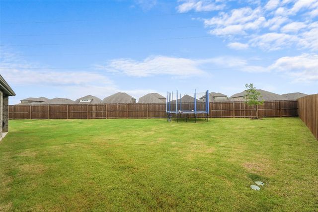 3720 Tracewood Bend, Aubrey, TX 76227