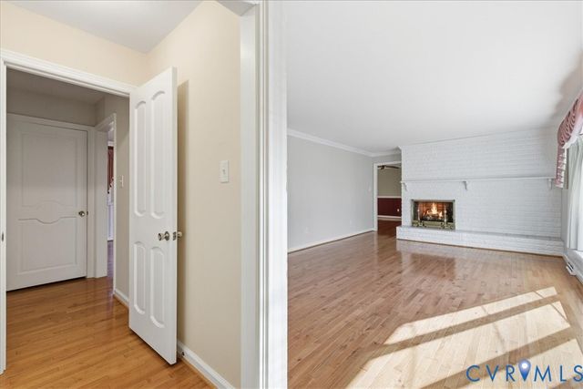 122 Hampton Dr, Colonial Heights, VA 23834