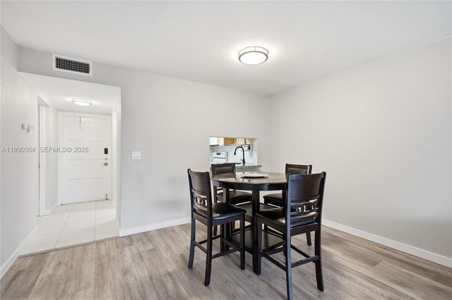 1200 Hillcrest Ct 306, Hollywood, FL 33021