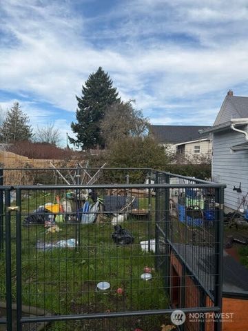 1226 S State Street, Tacoma, WA 98405