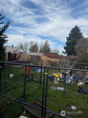 1226 S State Street, Tacoma, WA 98405