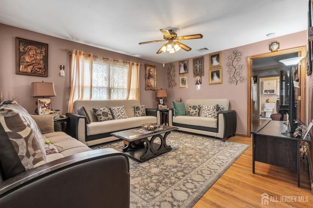 133 Summerhill Road, Spotswood, NJ 08884